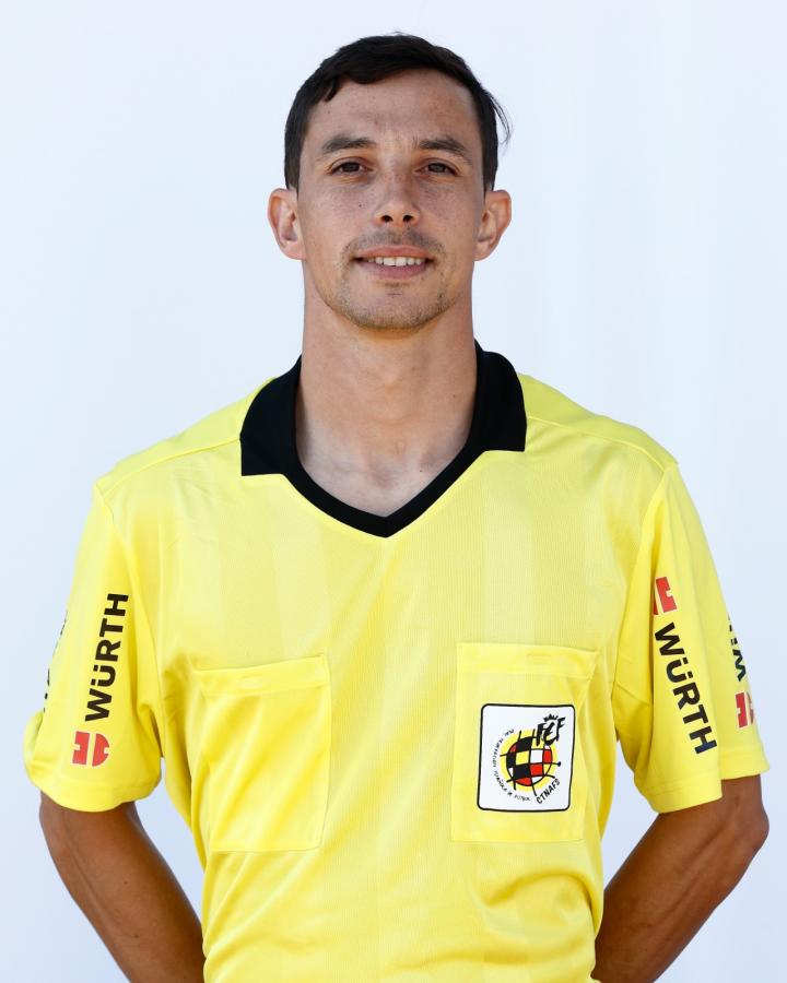 Toca Campo , Víctor