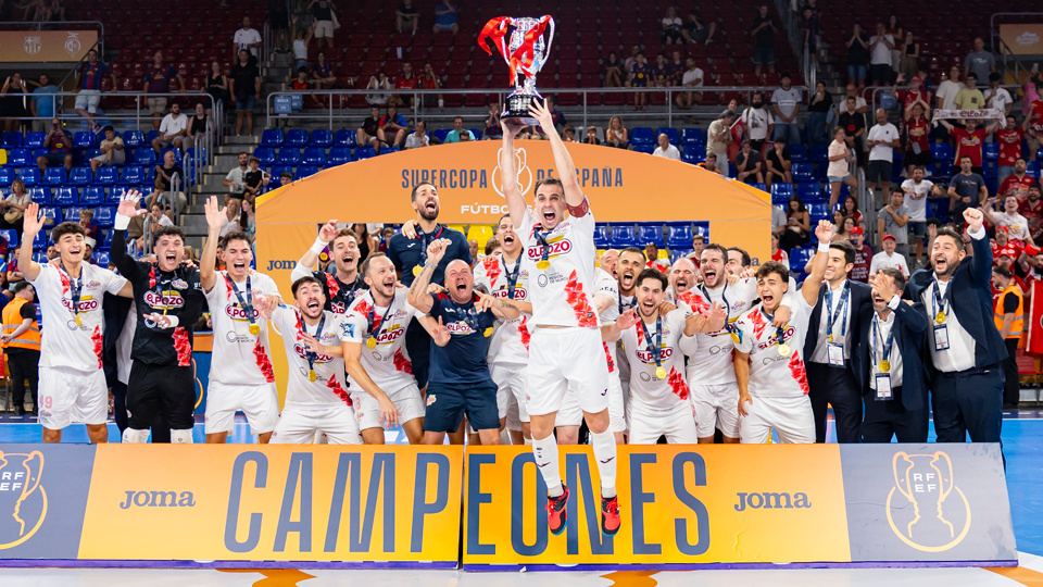 ElPozo Muria Costa Cálida recupera la capa de supercampeón