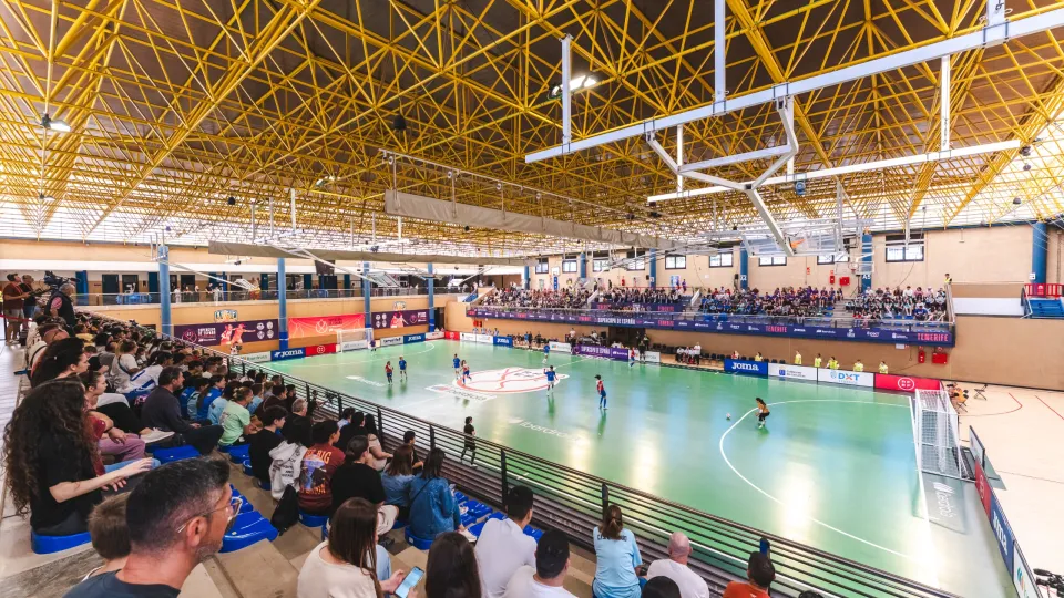 Lleno en Las Torres en una gran Superfinal