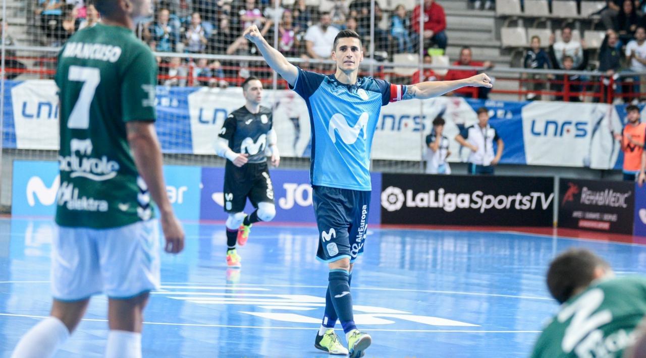 Carlos Ortiz, jugador de Movistar Inter, celebra un gol 
 Foto: Helen Boto