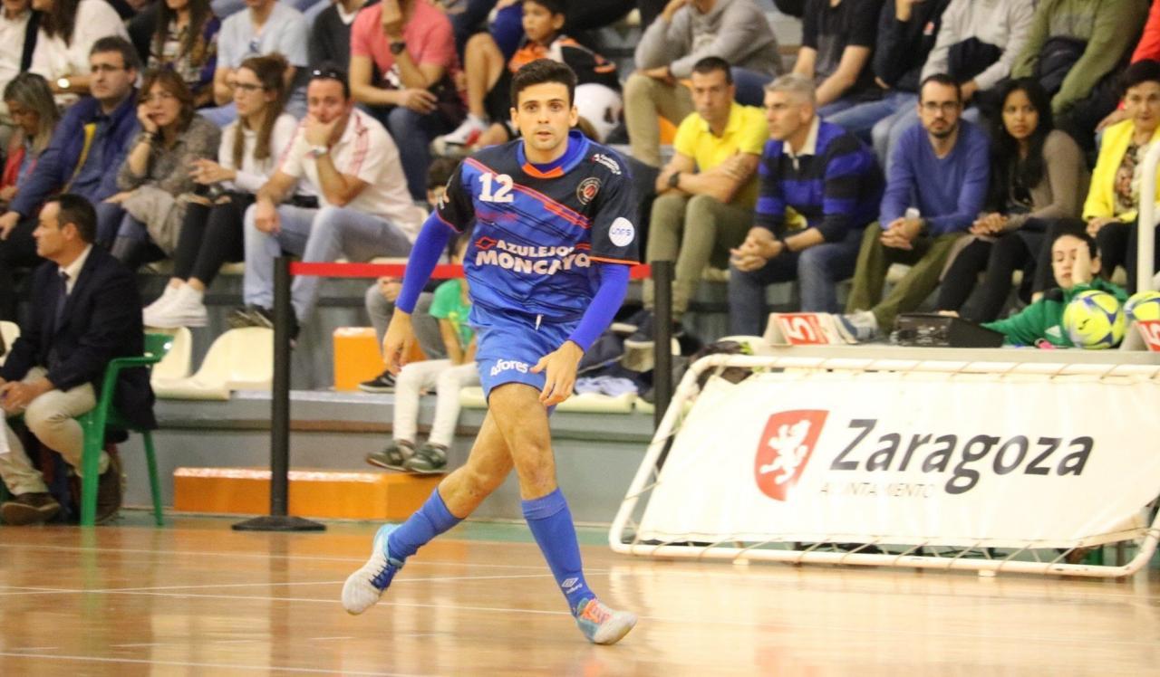Javi Conde, jugador del Azulejos Moncayo Colo Colo, durante un encuentro