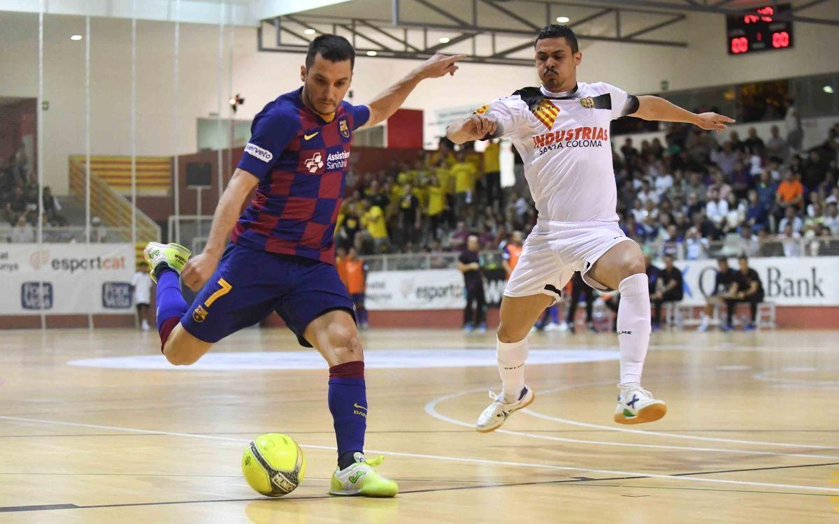 Dyego, del Barça, dispara ante Well, del Industrias Santa Coloma, durante la Final de la Copa Cataluña