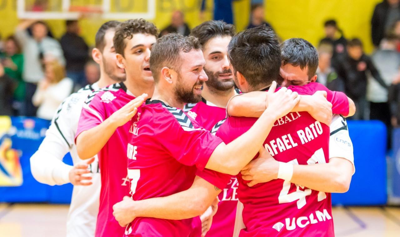 Los jugadores del Viña Albali Valdepeñas celebran una victoria 
 Foto: ACP - FS Valdepeñas