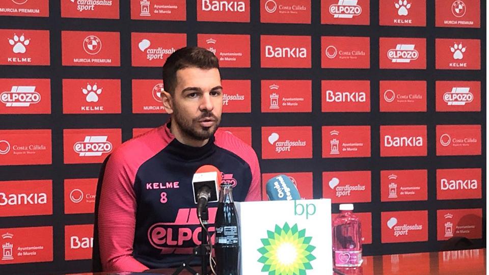 Andresito, de ElPozo Murcia, en rueda de prensa.