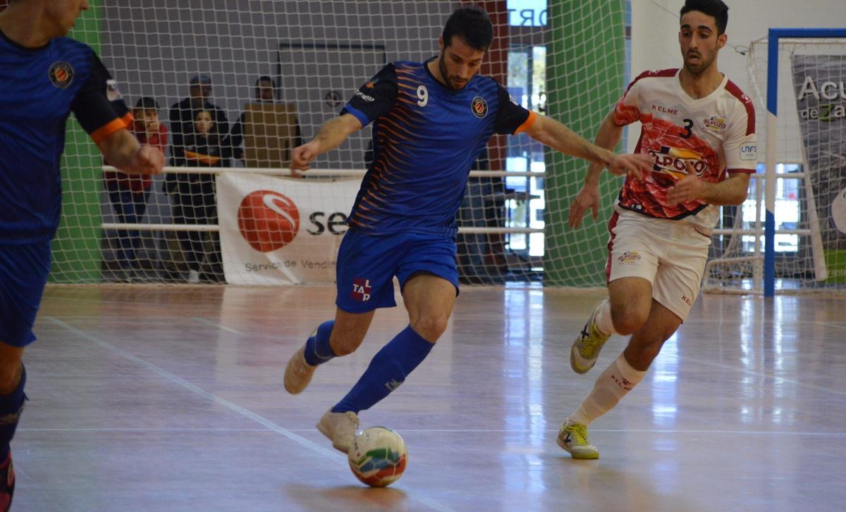 Zucho, jugador del Azulejos Moncayo Colo Colo, durante un partido