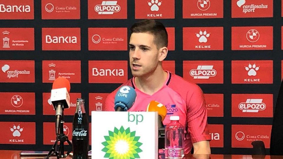 Fernando, jugador de ElPozo Murcia Costa Cálida, durante una rueda de prensa.