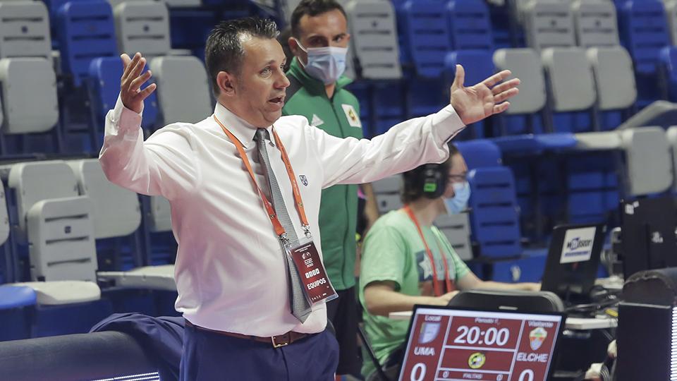 Juan Carlos Guillamón, entrenador del Irefrank Elche CF.