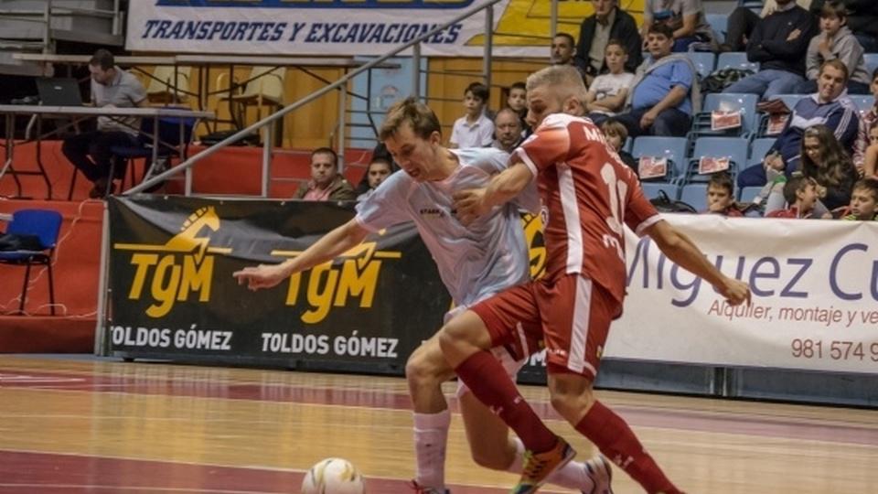 Santi Valladares, durante un encuentro contra ElPozo Murcia Costa Cálida