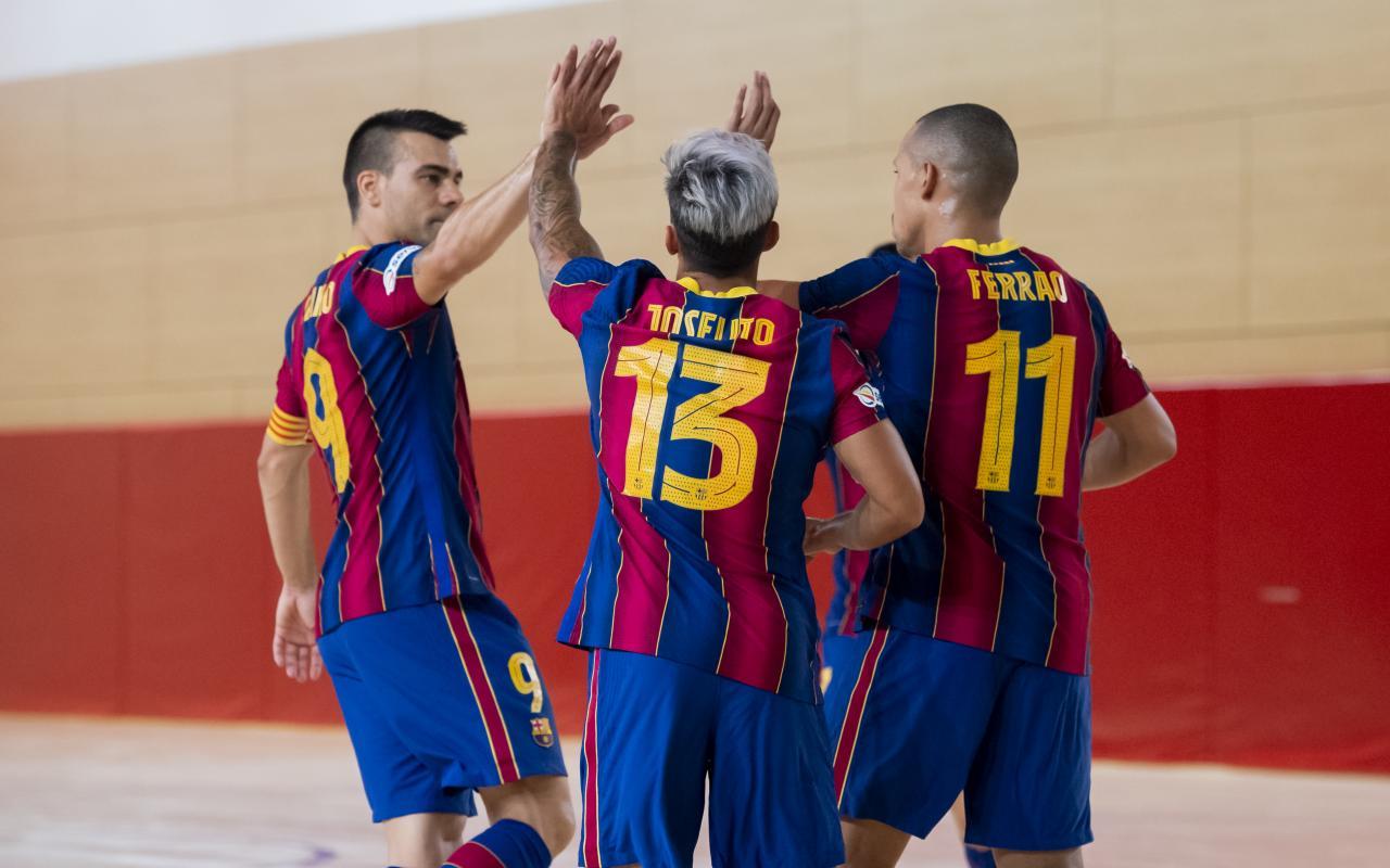 Los jugadores del Barça celebran un gol