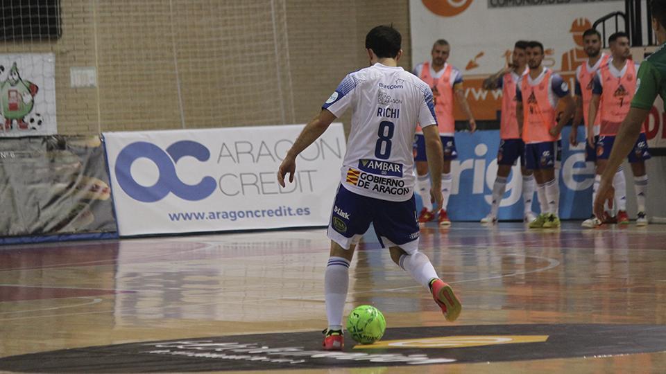 Richi Felipe, jugador del Fútbol Emotion Zaragoza (Foto: Aitana Sánchez Herber)