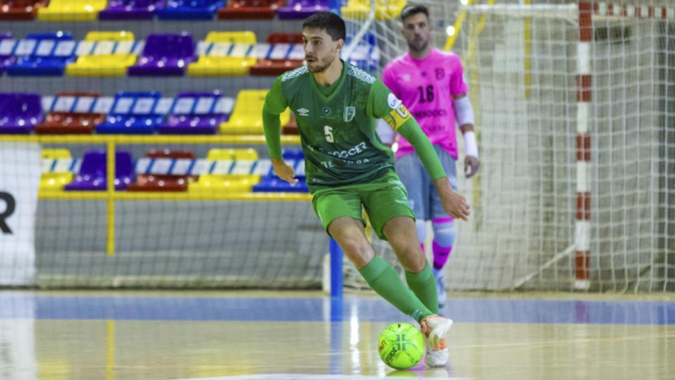 Miguel Conde, jugador del BeSoccer CD UMA Antequera.