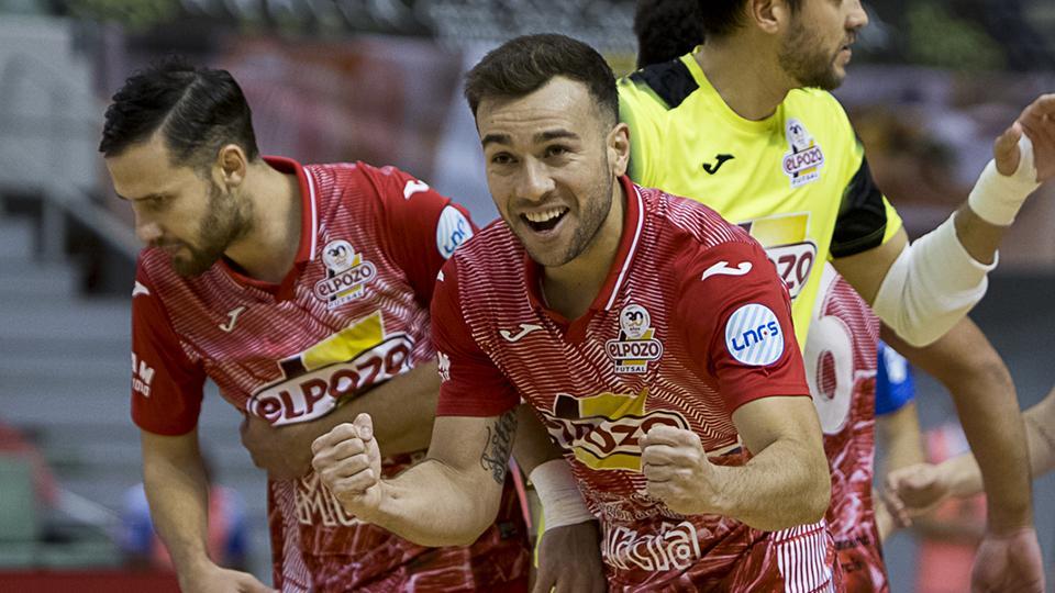 Los jugadores de ElPozo Murcia Costa Cálida celebran un gol.
