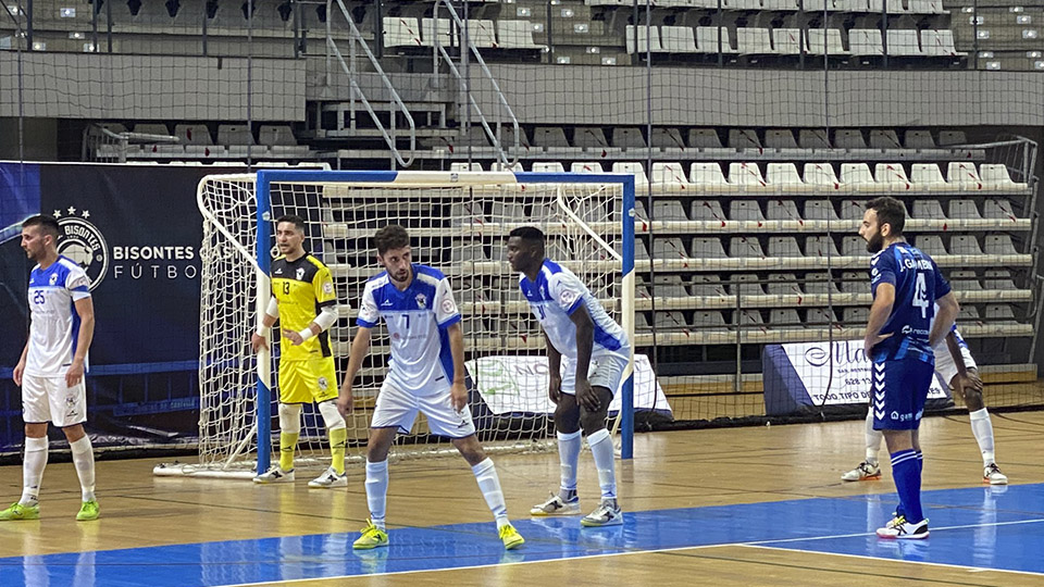 Los jugadores de O Parrulo Ferrol celebran un gol (Fotografía: Mijanphoto)