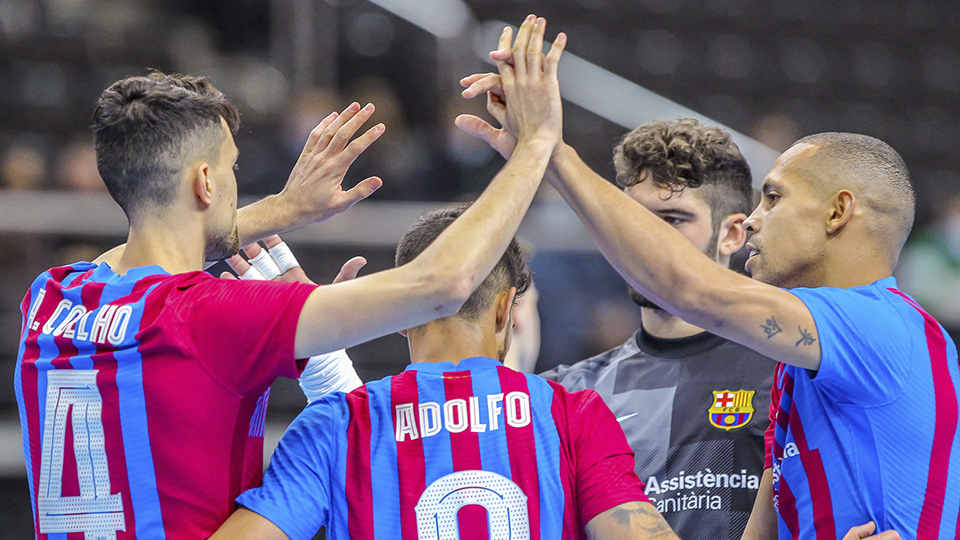 Los jugadores del Barça celebran un tanto. (Foto: Evaldas Semiotas)