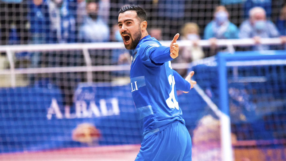 Chino, jugador del Viña Albali Valdepeñas, celebra un tanto. (Foto: ACP-FSV)