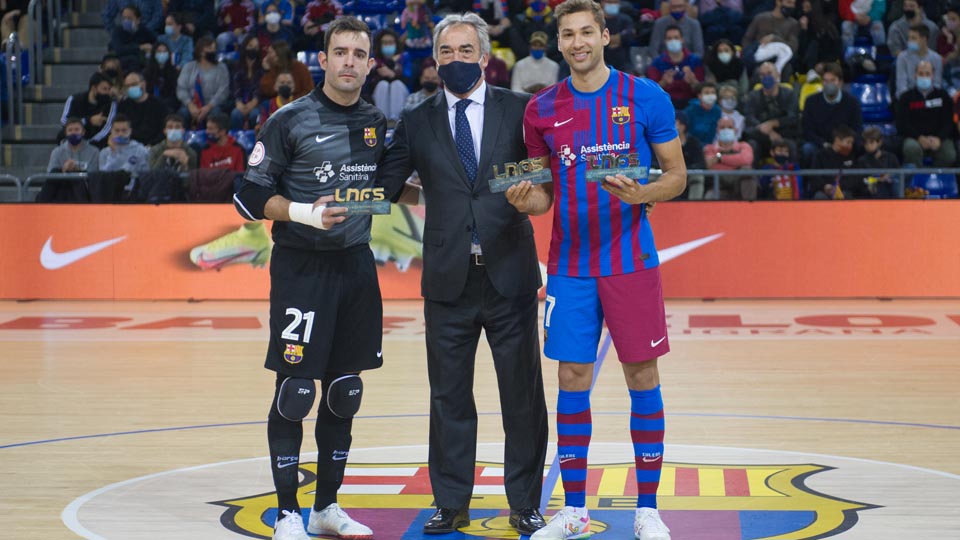 Dídac, Javier Lozano y Pito, durante la entrega de trofeos a los mejores. Foto: Ernesto Aradilla.