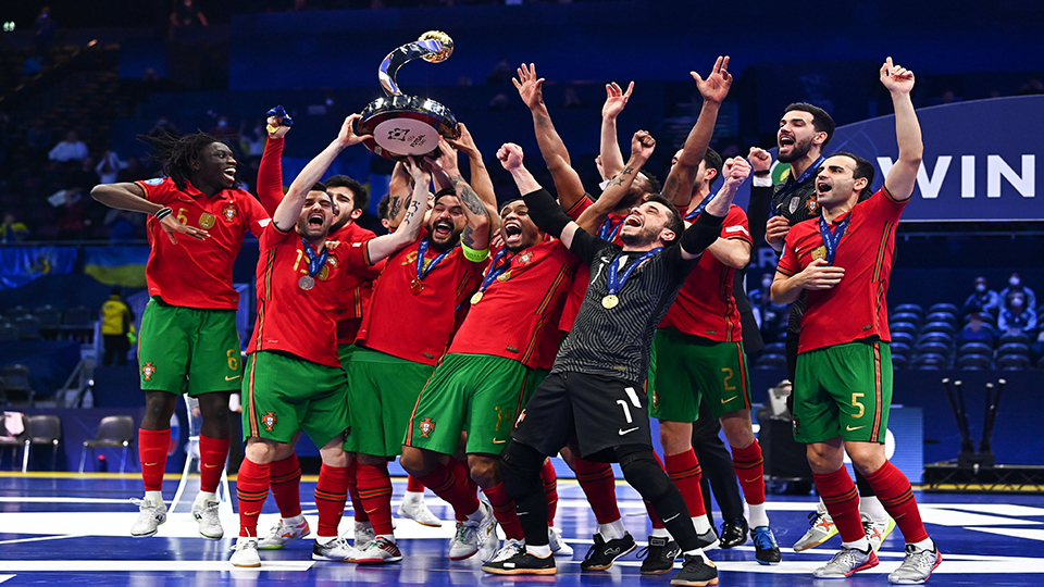 Portugal se proclamó campeona de Europa por segunda ocasión consecutiva y logró su tercer gran título. Foto: UEFA