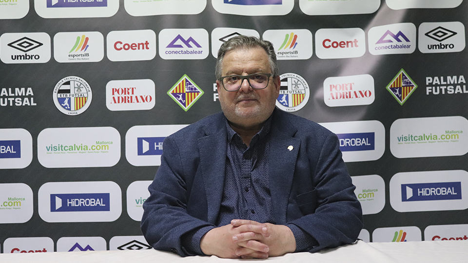 Miquel Vidal, entrenador del Visit Calvià Hidrobal, en rueda de prensa.