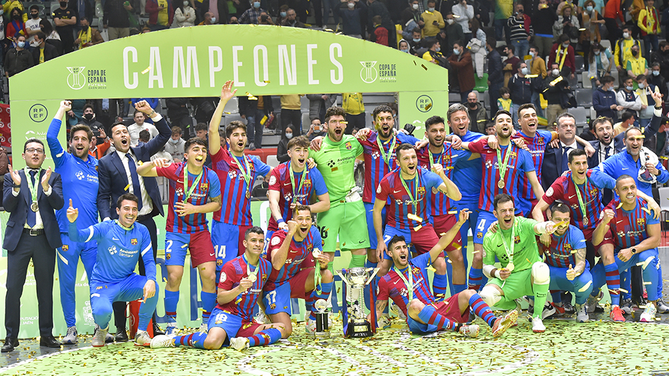 El Barça se proclama campeón de la XXXIII Copa de España.