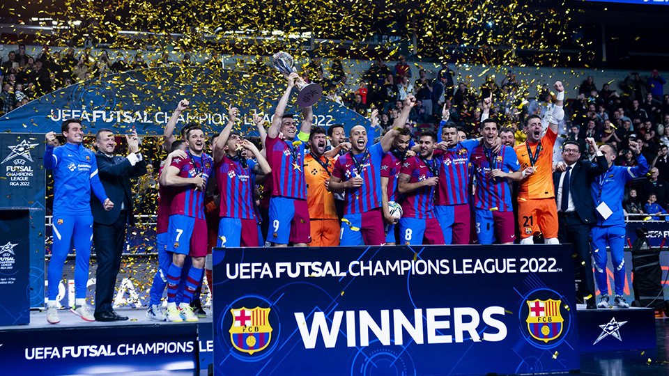 El Barça celebra su cuarta UEFA Champions League.