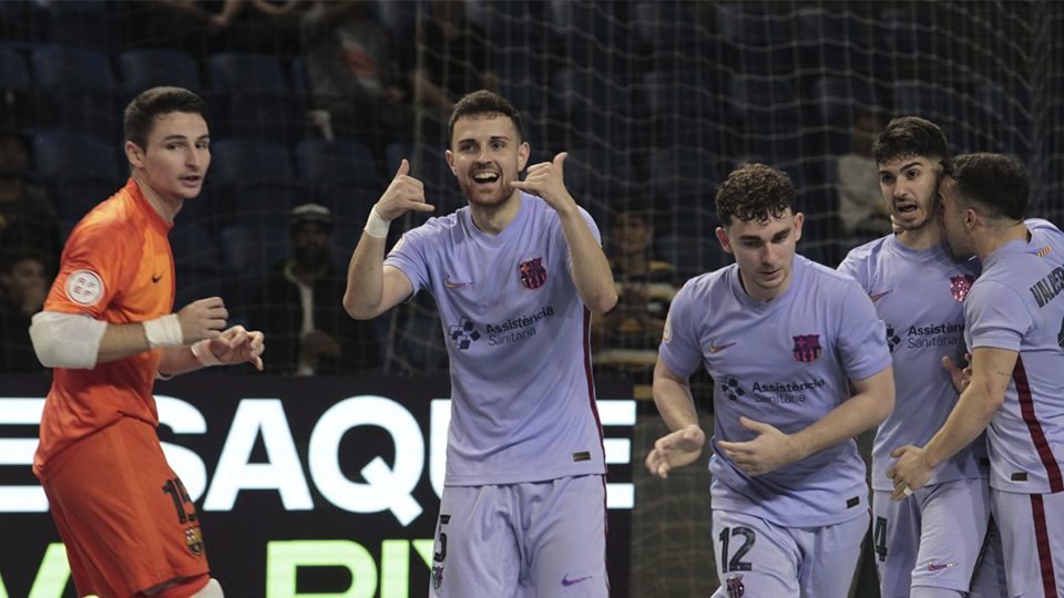 Los jugadores del Barça B celebran un triunfo en el Mundial Sub 21