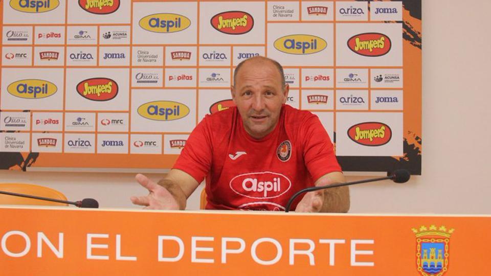 Pato, entrenador del Aspil-Jumpers Ribera Navarra