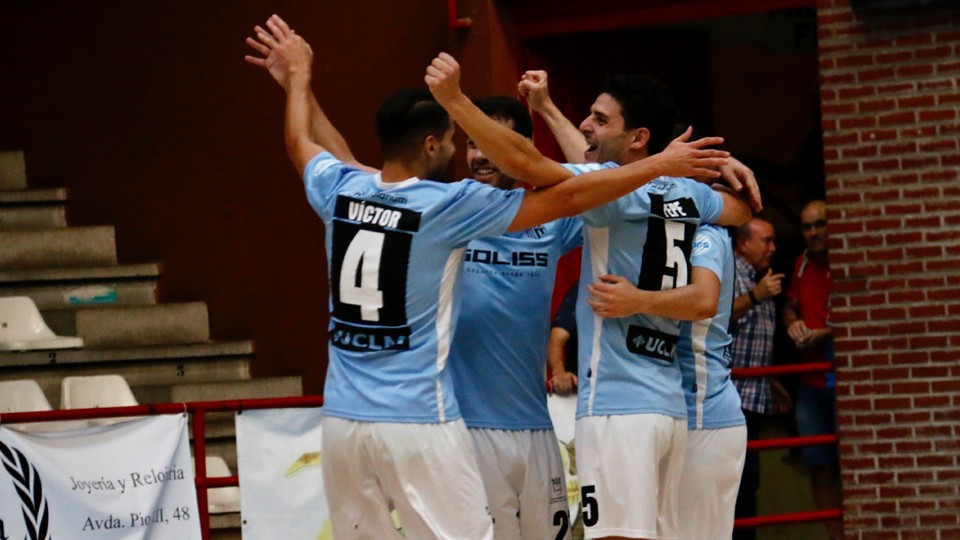 Los jugadores del Soliss FS Talavera celebran un gol 