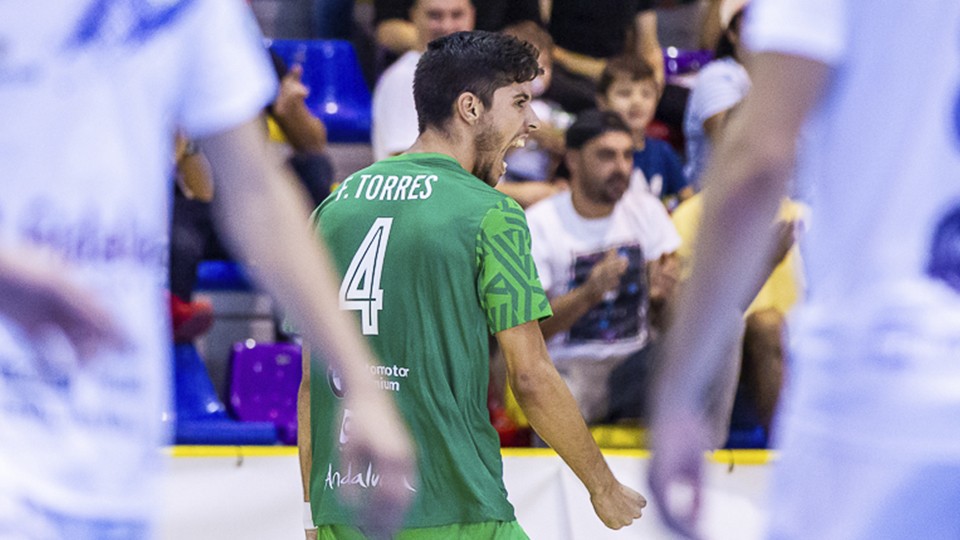 Nando Torres del BeSoccer CD UMA Antequera