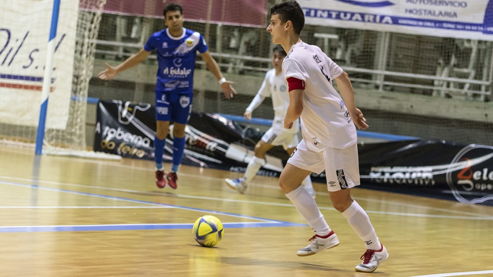 Ismael, jugador de Santiago Futsal, durante un encuentro.