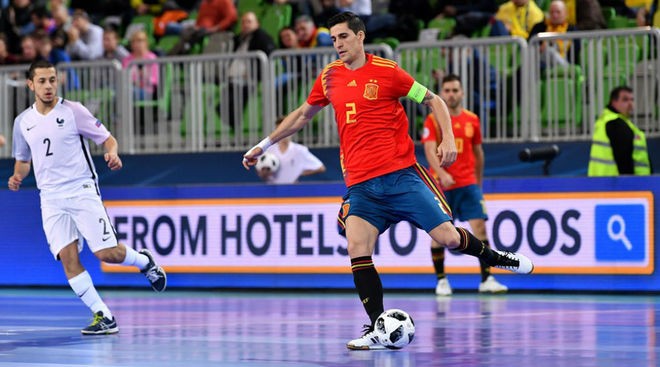 Carlos Ortiz, capitán de la Selección española