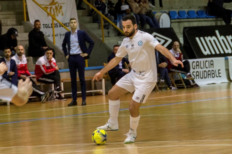Gambín, jugador de Santiago Futsal, durante un partido