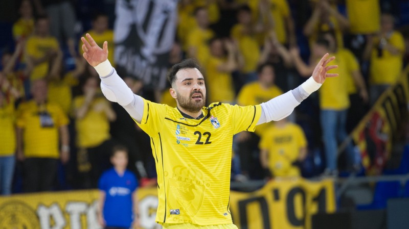 Chemi, jugador de O Parrulo Ferrol, durante un partido