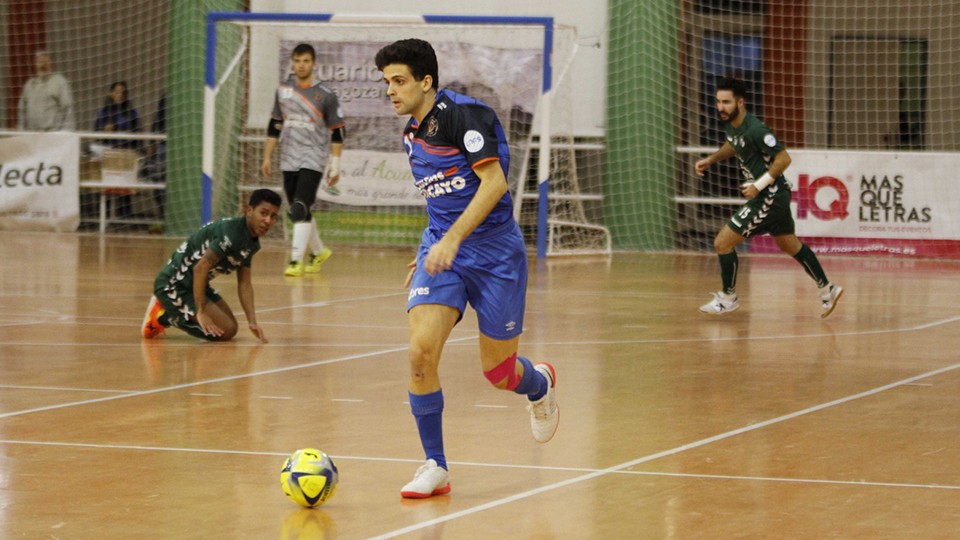 Javi Conde, jugador del Azulejos Moncayo Colo Colo, durante un encuentro.
