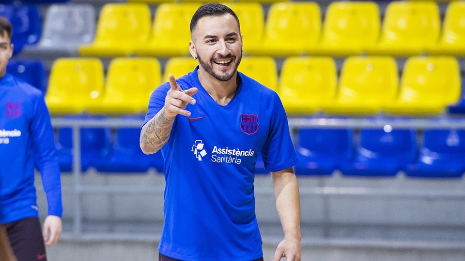 Ximbinha, jugador del Barça, durante un entrenamiento.