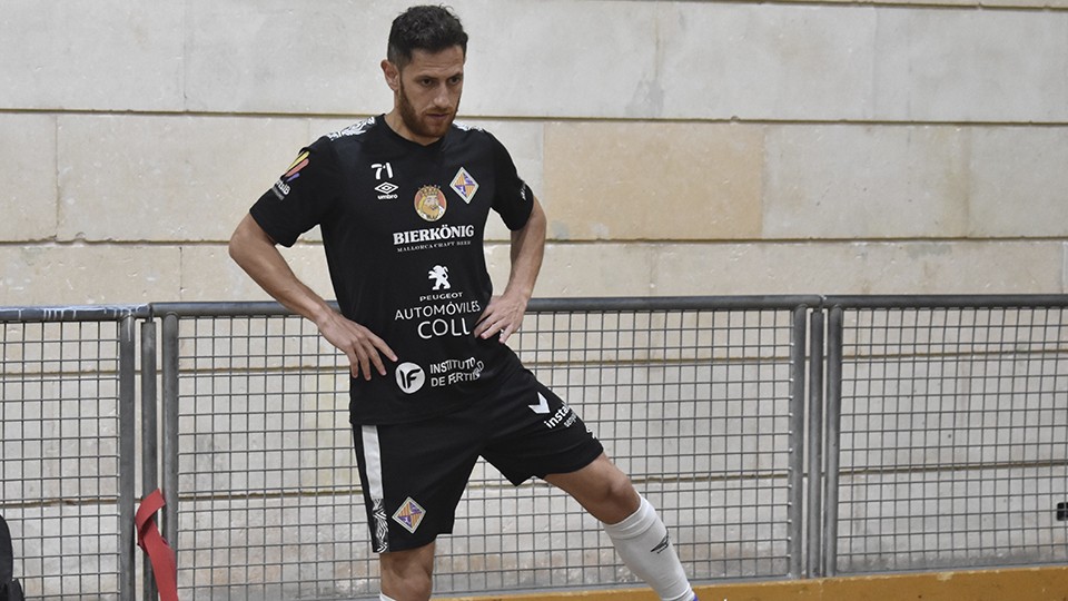 Rafa López, jugador del Palma Futsal, durante un entrenamiento.