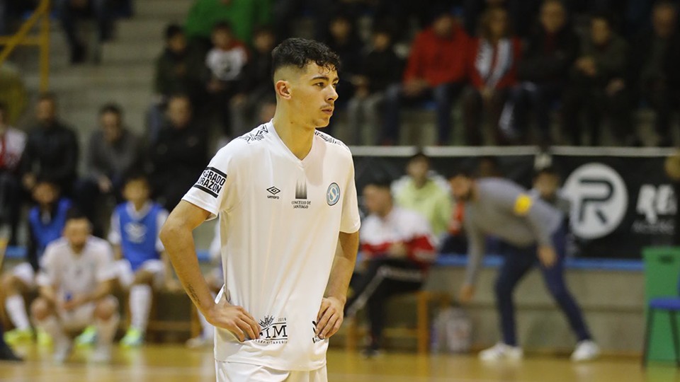 Pirata, jugador del Santiago Futsal, durante un partido.