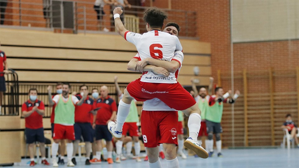 Los jugadores del Leganés FS celebran un tanto.