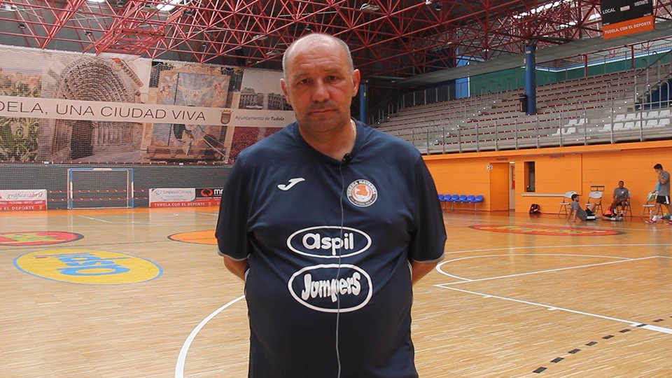 José Lucas Mena 'Pato', entrenador del Aspil-Jumpers Ribera Navarra.