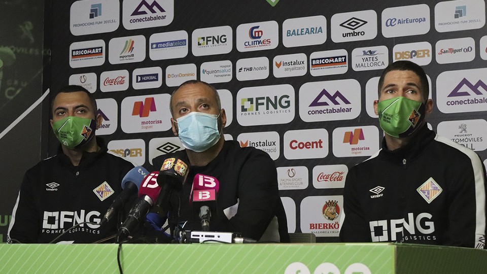 Allan, Vadillo y Raúl Campos, durante una rueda de prensa.