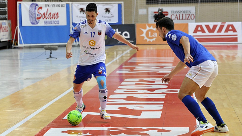 Dian Luka, jugador de Fútbol Emotion Zaragoza. (Foto: Toño de la Parra)