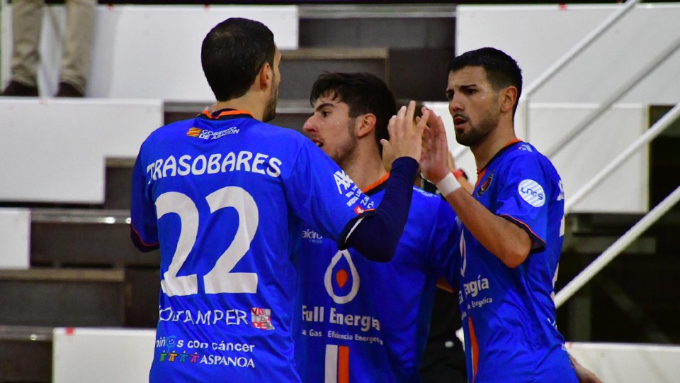 Los jugadores del Full Energía Zaragoza celebran un tanto.