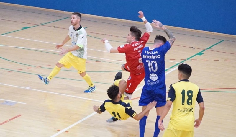 Pepote, portero del Manzanares FS Quesos El Hidalgo, durante un partido