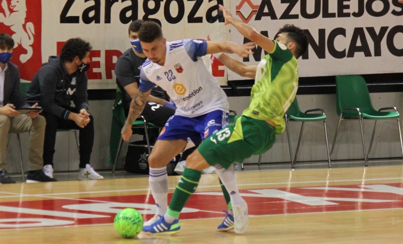 Jamur, jugador del Fútbol Emotion Zaragoza, durante un encuentro (Fotografía: Aitana Sánchez Herber)