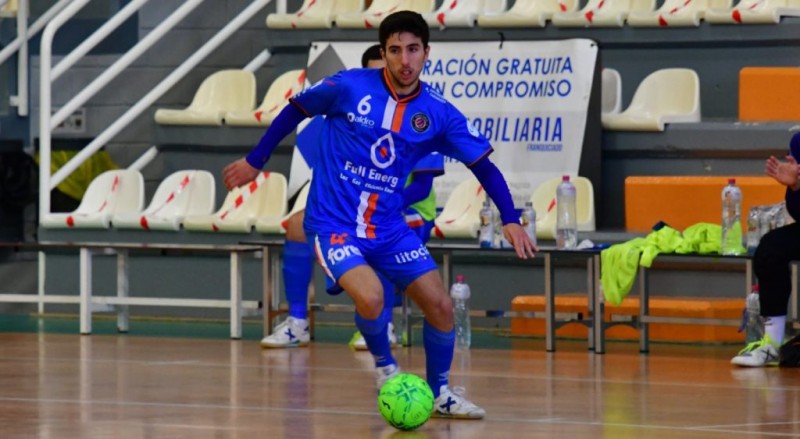 Jorge Tabuenca, jugador del Full Energía Zaragoza, durante un partido (Fotografía: Andrea Royo López)