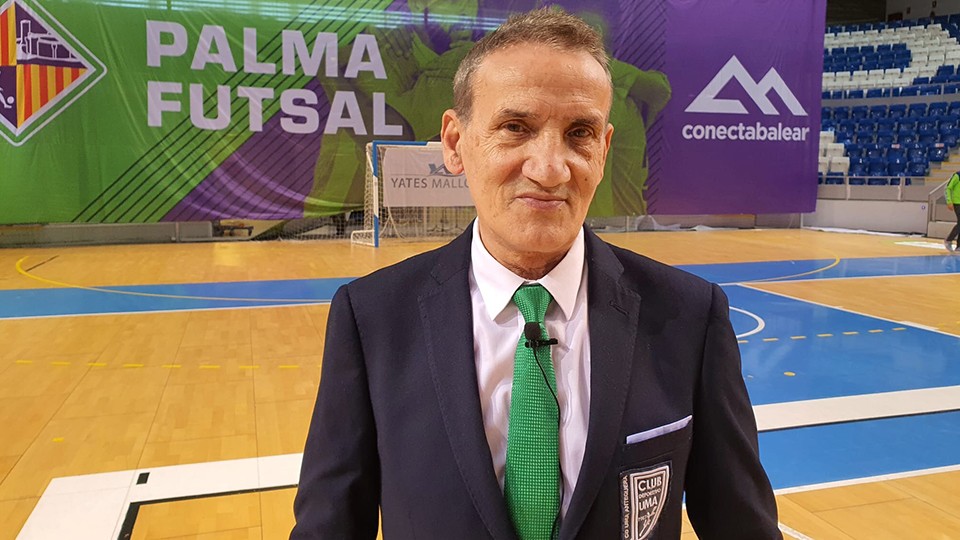 Moli, entrenador del BeSoccer CD UMA Antequera.