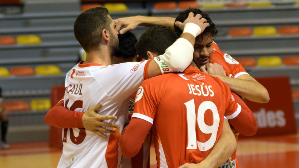 Los jugadores del Jimbee Cartagena celebran un gol.