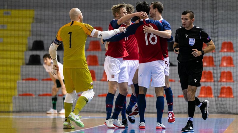 La selección de Noruega celebra un gol