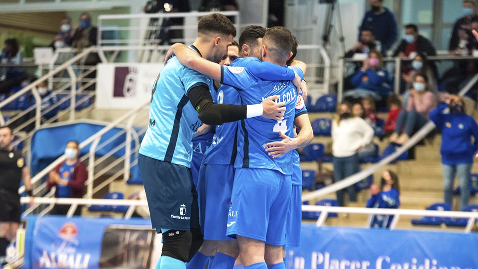 Los jugadores del Viña Albali Valdepeñas celebran un gol. (Foto: ACP - FSV)