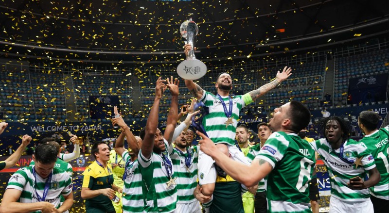 Joao Matos, capitán del Sporting, levanta la segunda UEFA Futsal Champions League