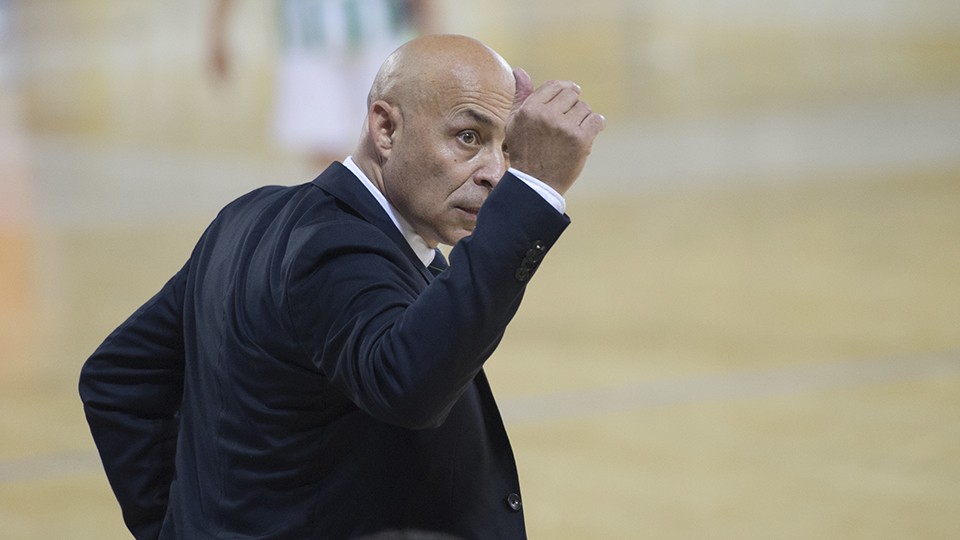 Juanito, entrenador del Real Betis Futsal.